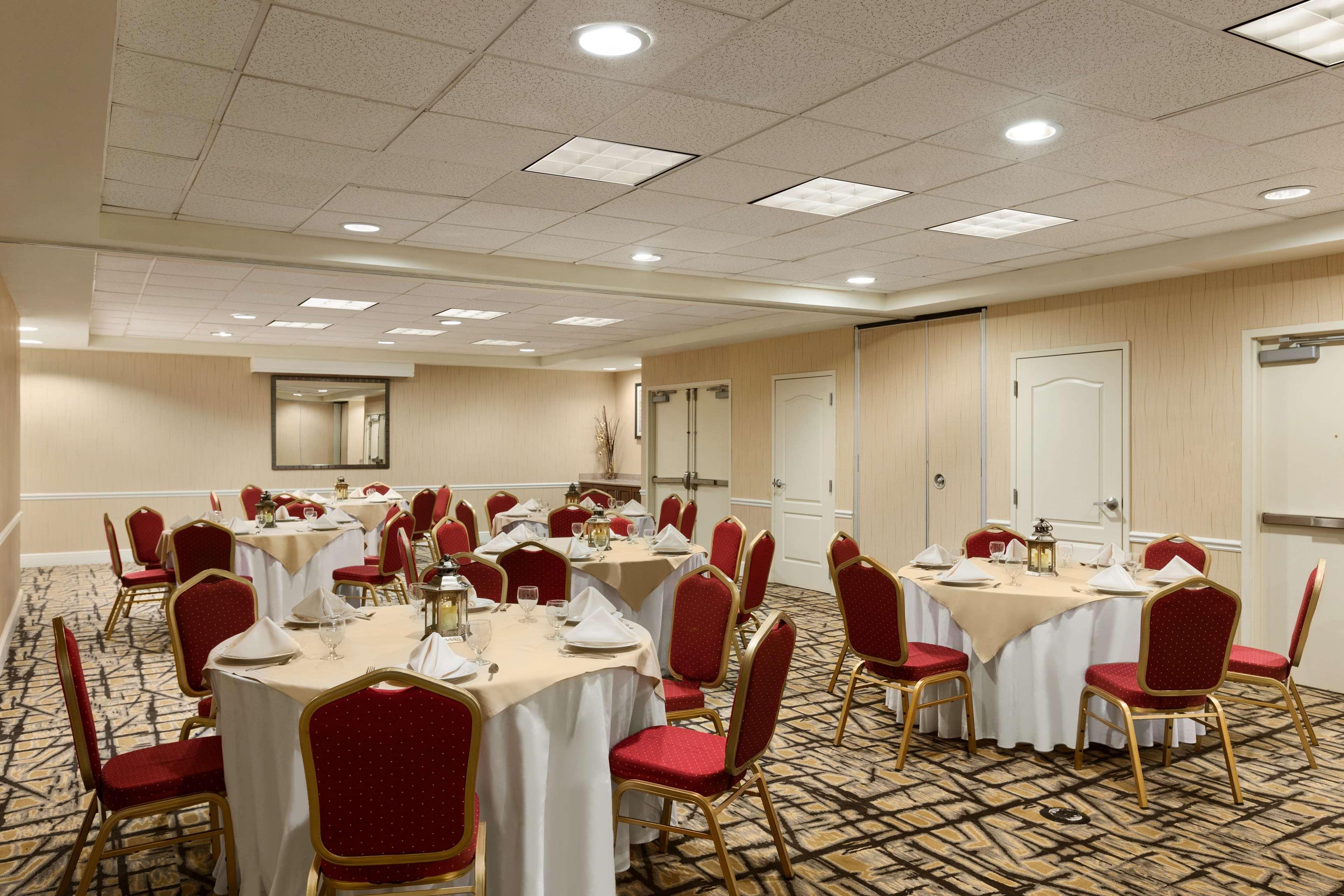 Hilton Garden Inn Shelton Extérieur photo
