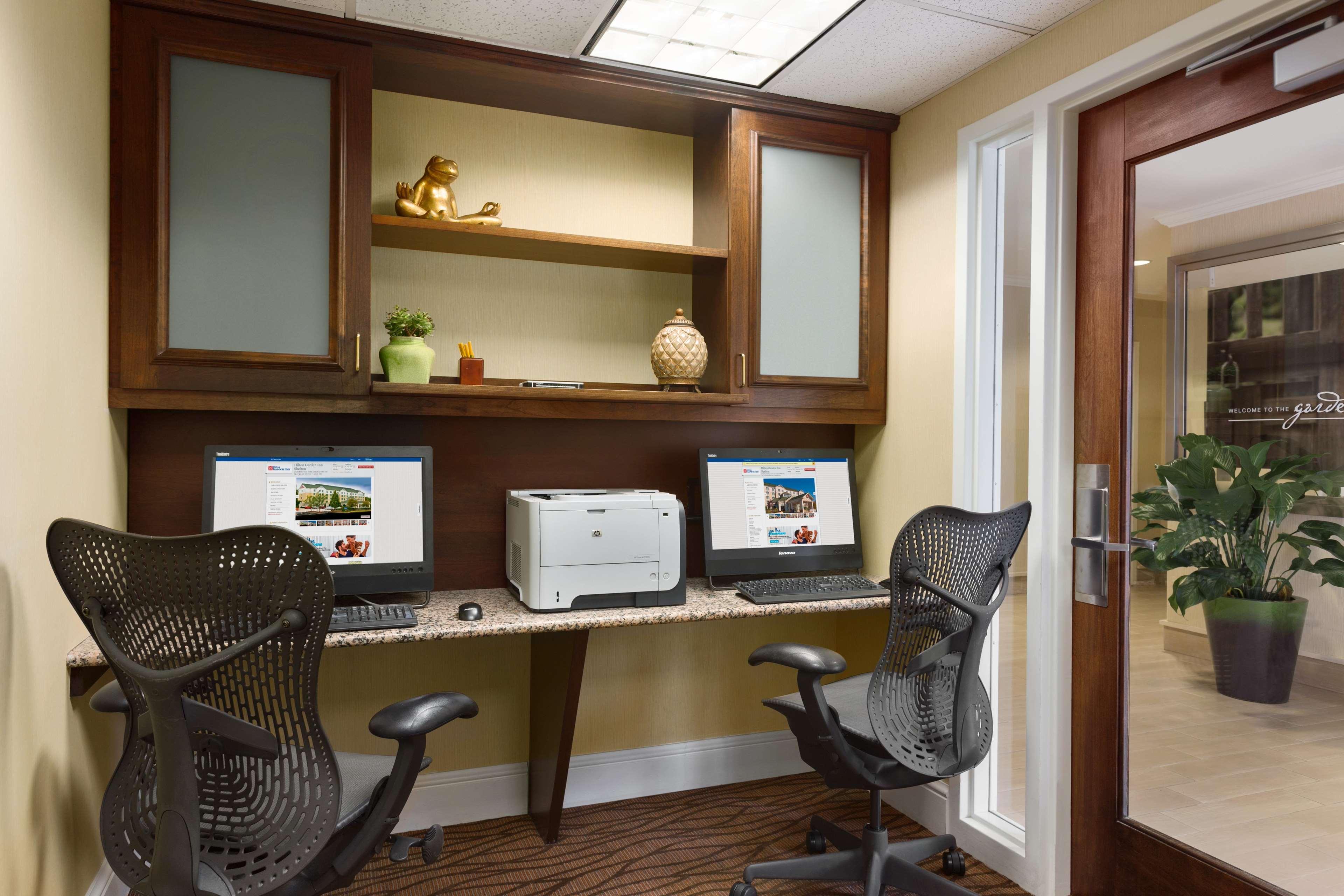 Hilton Garden Inn Shelton Extérieur photo